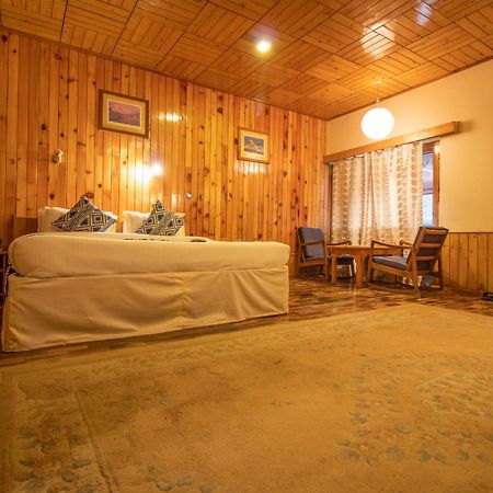 Hotel Negi'S Mayflower A Heritage Since 1965 Manali  Exterior photo