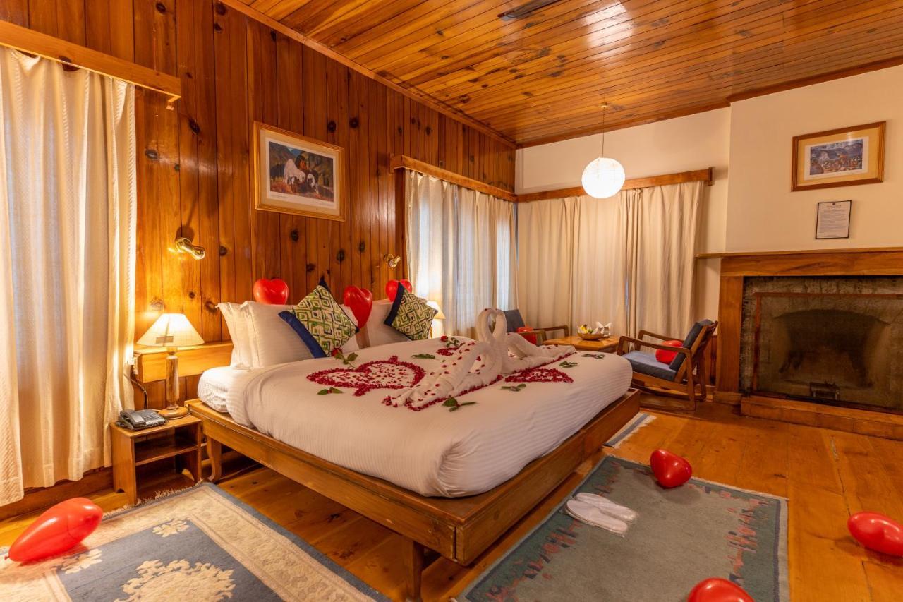 Hotel Negi'S Mayflower A Heritage Since 1965 Manali  Exterior photo