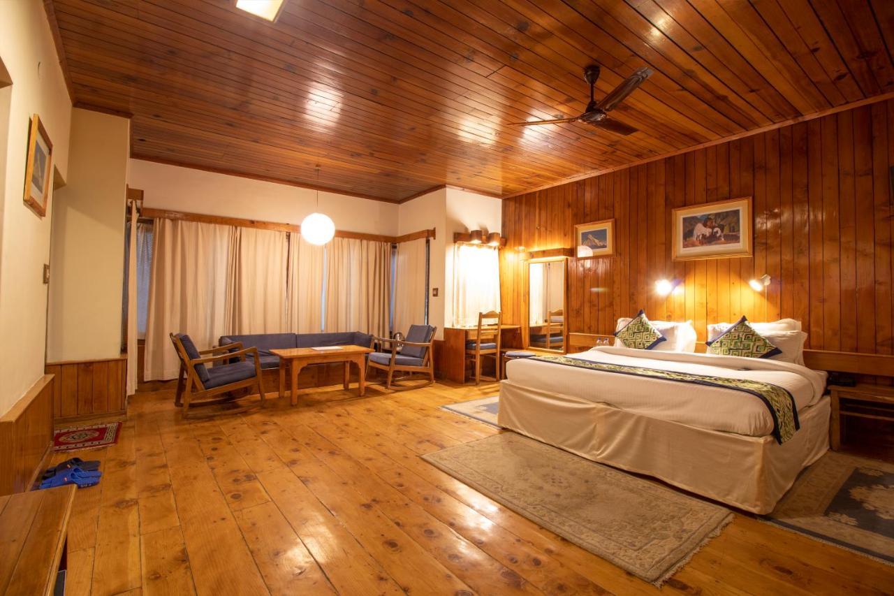 Hotel Negi'S Mayflower A Heritage Since 1965 Manali  Exterior photo