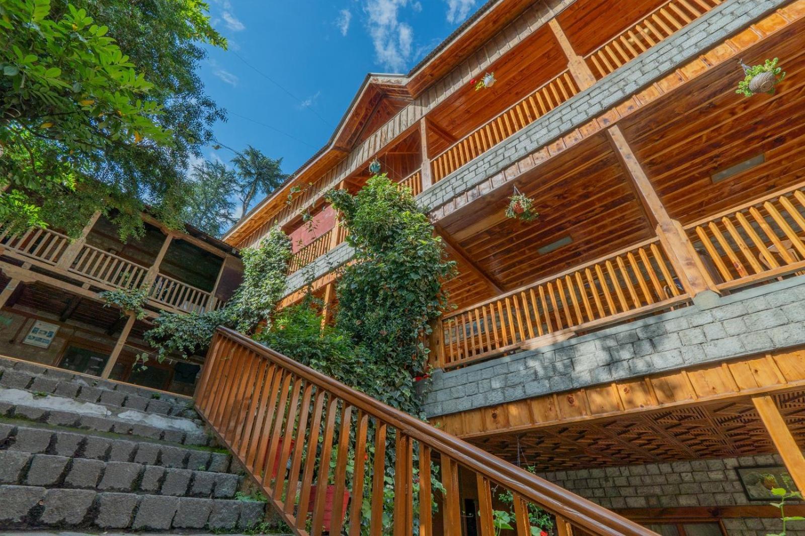 Hotel Negi'S Mayflower A Heritage Since 1965 Manali  Exterior photo