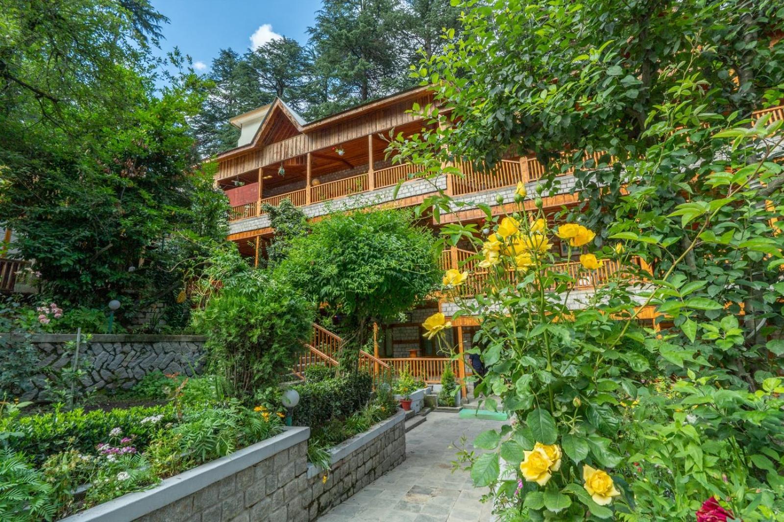 Hotel Negi'S Mayflower A Heritage Since 1965 Manali  Exterior photo