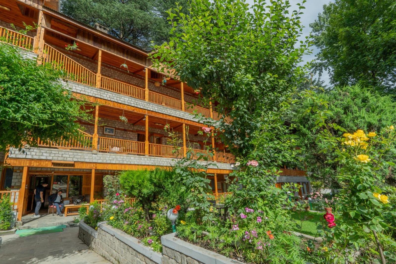 Hotel Negi'S Mayflower A Heritage Since 1965 Manali  Exterior photo