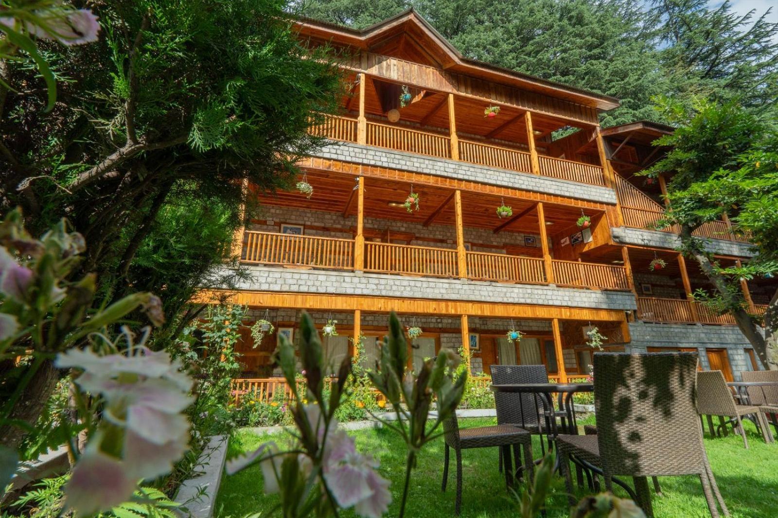 Hotel Negi'S Mayflower A Heritage Since 1965 Manali  Exterior photo